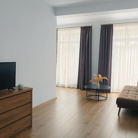 Apartments Moravska 24 การ์โลวีวารี ภายนอก รูปภาพ
