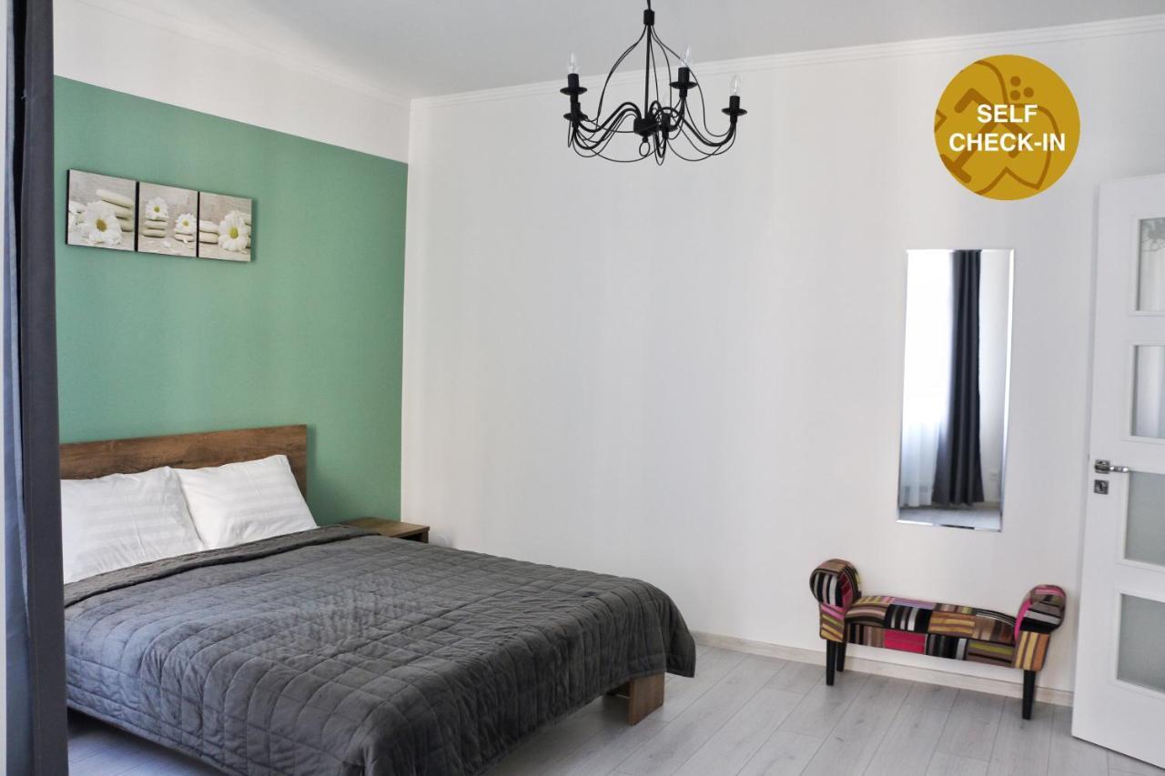 Apartments Moravska 24 การ์โลวีวารี ภายนอก รูปภาพ