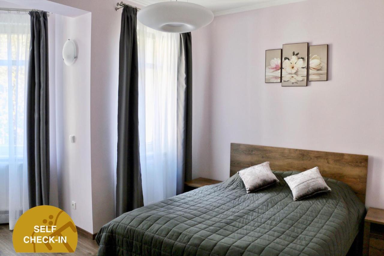 Apartments Moravska 24 การ์โลวีวารี ภายนอก รูปภาพ