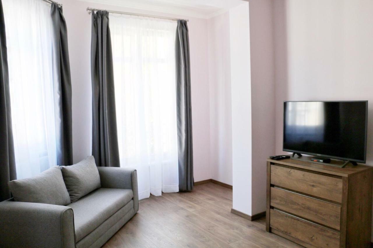Apartments Moravska 24 การ์โลวีวารี ภายนอก รูปภาพ